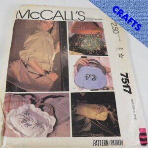 McCalls 7517 Sewing Pattern : Purses